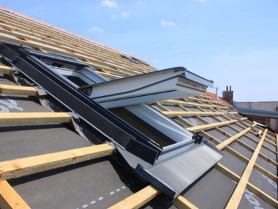 menuiserie, pose de fenetre de toit